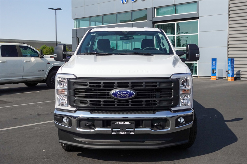2025 Ford F-250 XL photo 4