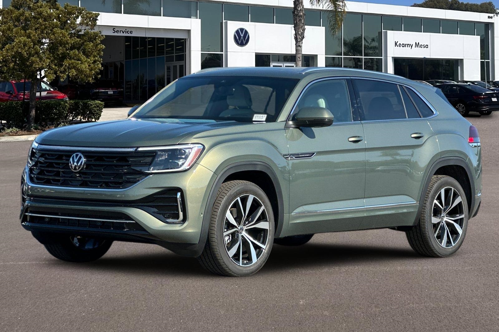 2026 Volkswagen Atlas Cross Sport SEL Premium R-Line photo 8