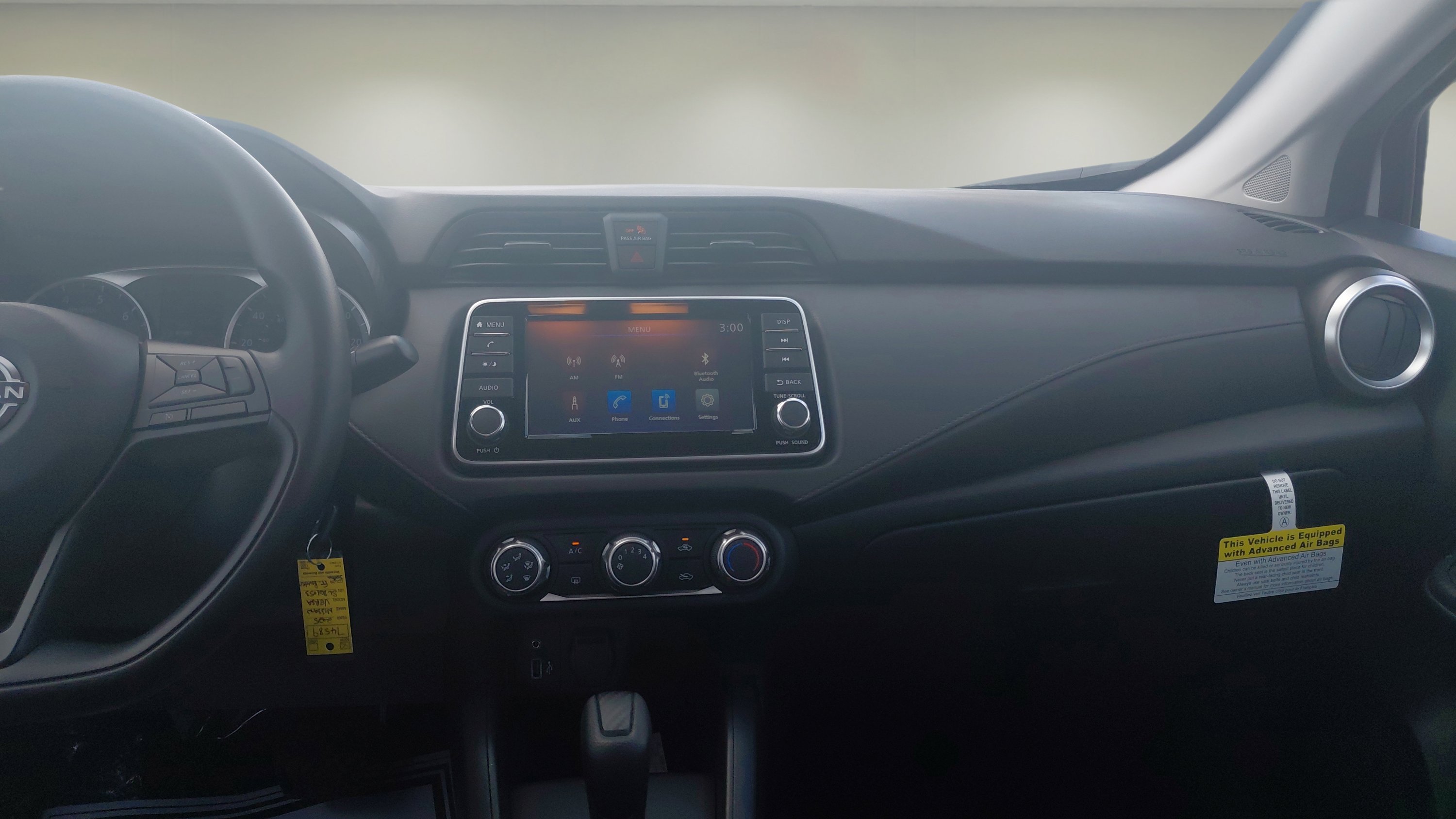 2025 Nissan Versa S photo 7