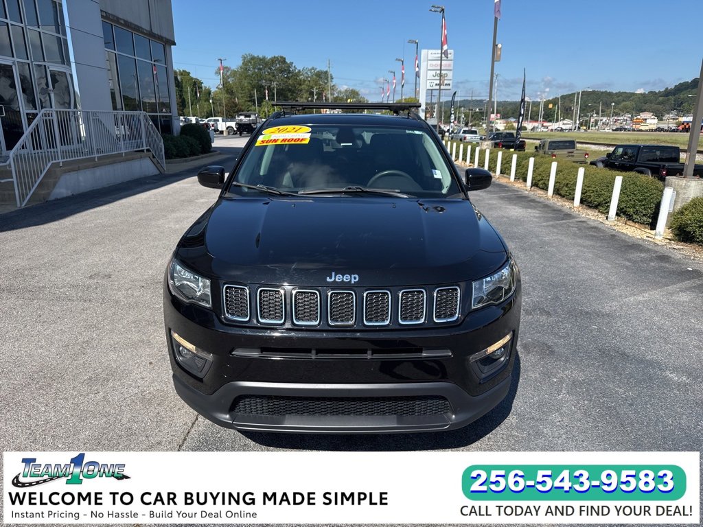 2021 Jeep Compass Latitude photo 2