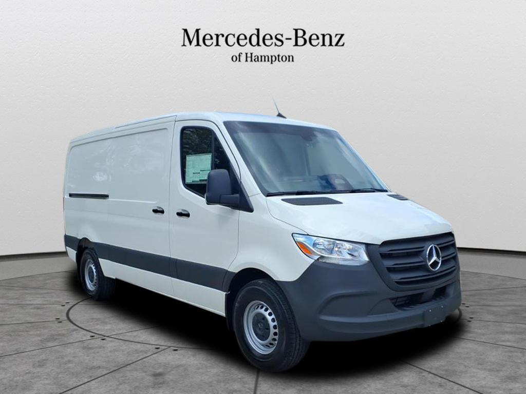 2025 Mercedes-Benz Sprinter Cargo Van Base's photo