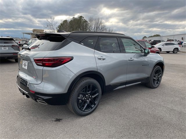 2025 Chevrolet Blazer RS photo 5