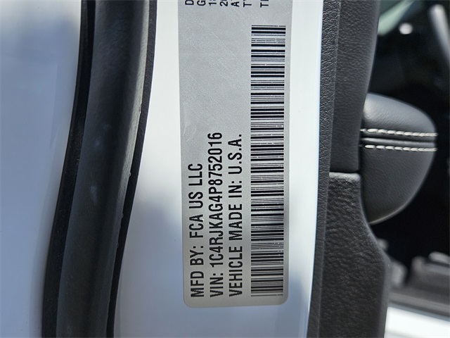 2023 Jeep Grand Cherokee Laredo photo 19