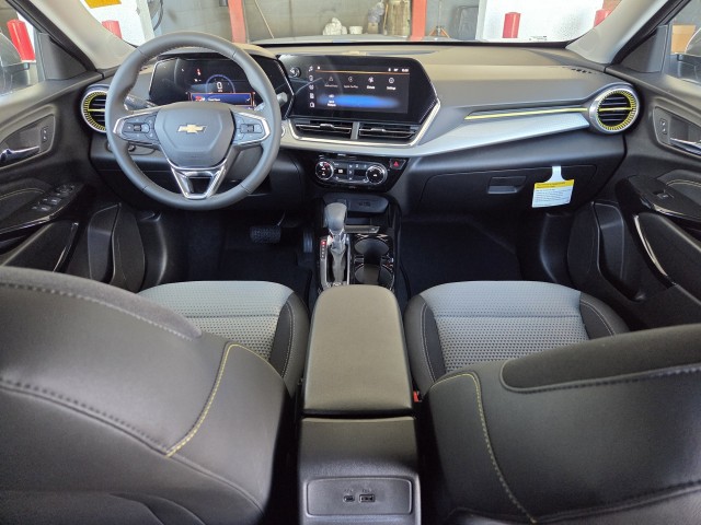 2026 Chevrolet Trax LT photo 16