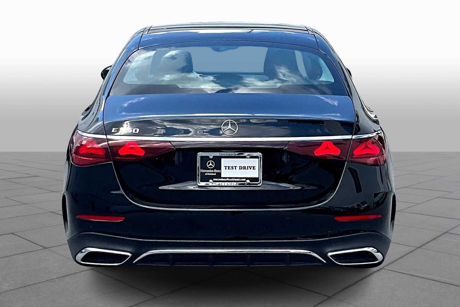 2025 Mercedes Benz E 350 photo 4