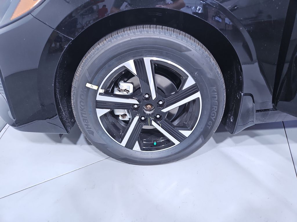 2025 Nissan Sentra SV photo 24