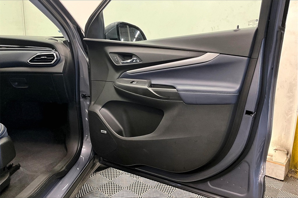 2022 Chevrolet Bolt EUV Premier photo 23