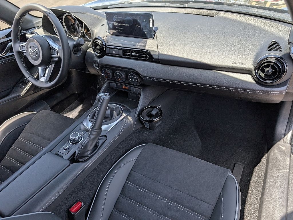 2025 Mazda MX-5 Miata Miata photo 18