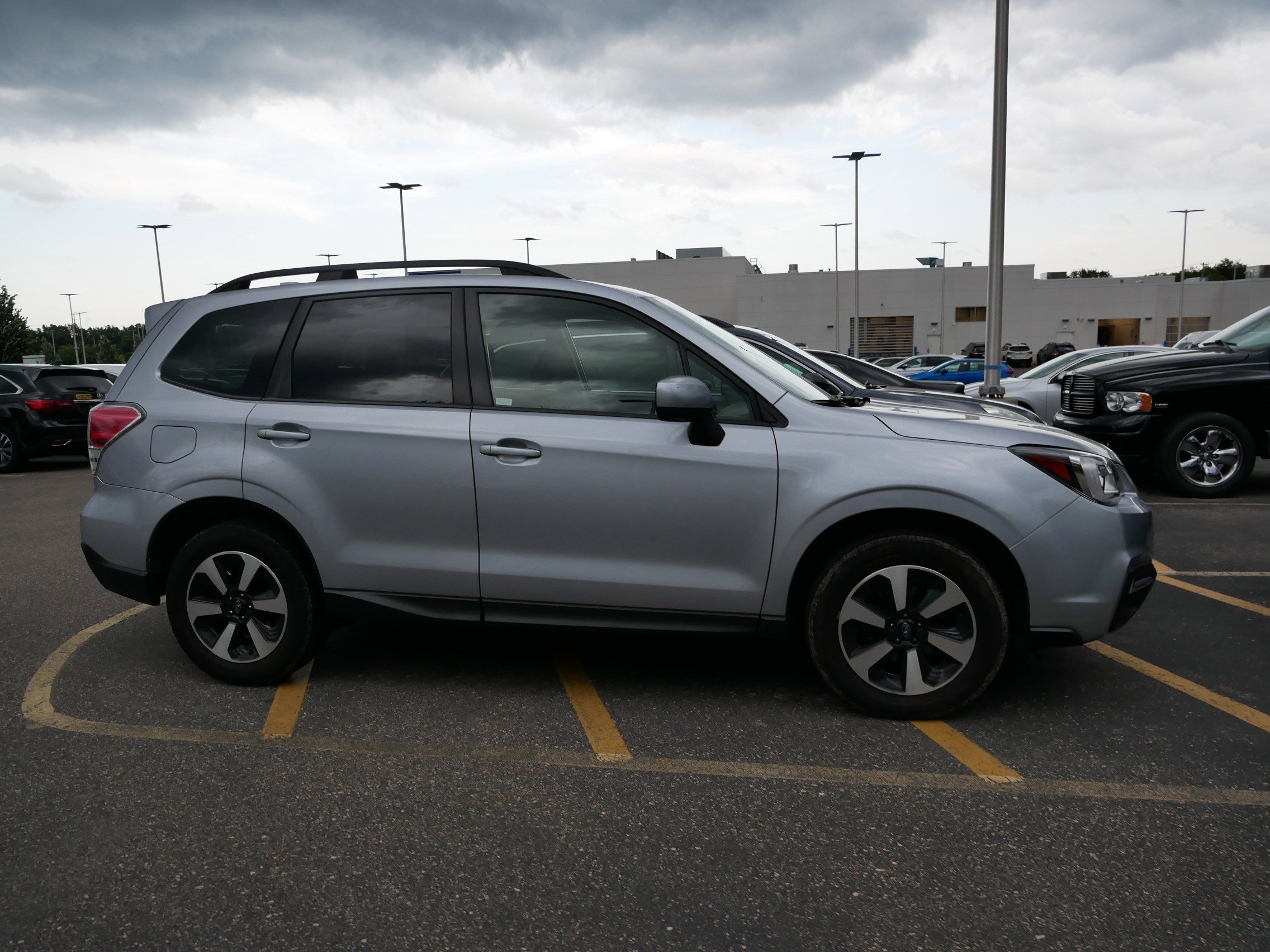 Used 2017 Subaru Forester Premium with VIN JF2SJAGC9HH500801 for sale in Vadnais Heights, Minnesota