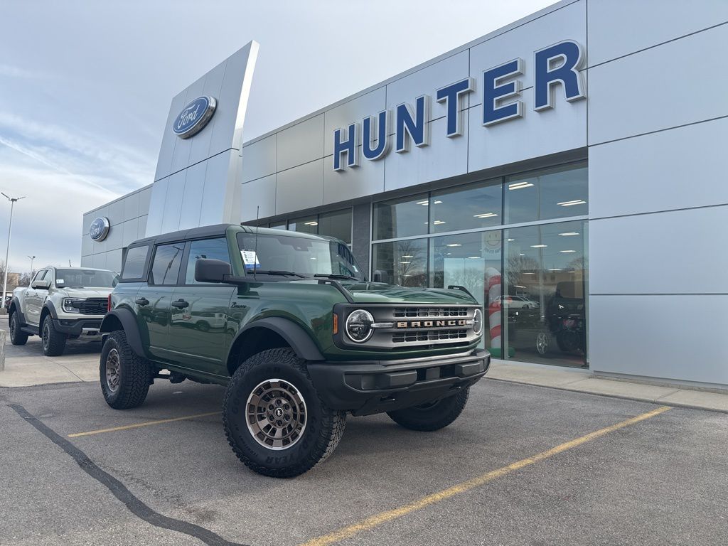 2025 Ford Bronco 4-Door Big Bend's photo