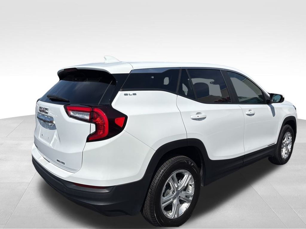 2024 Gmc Terrain SLE photo 4