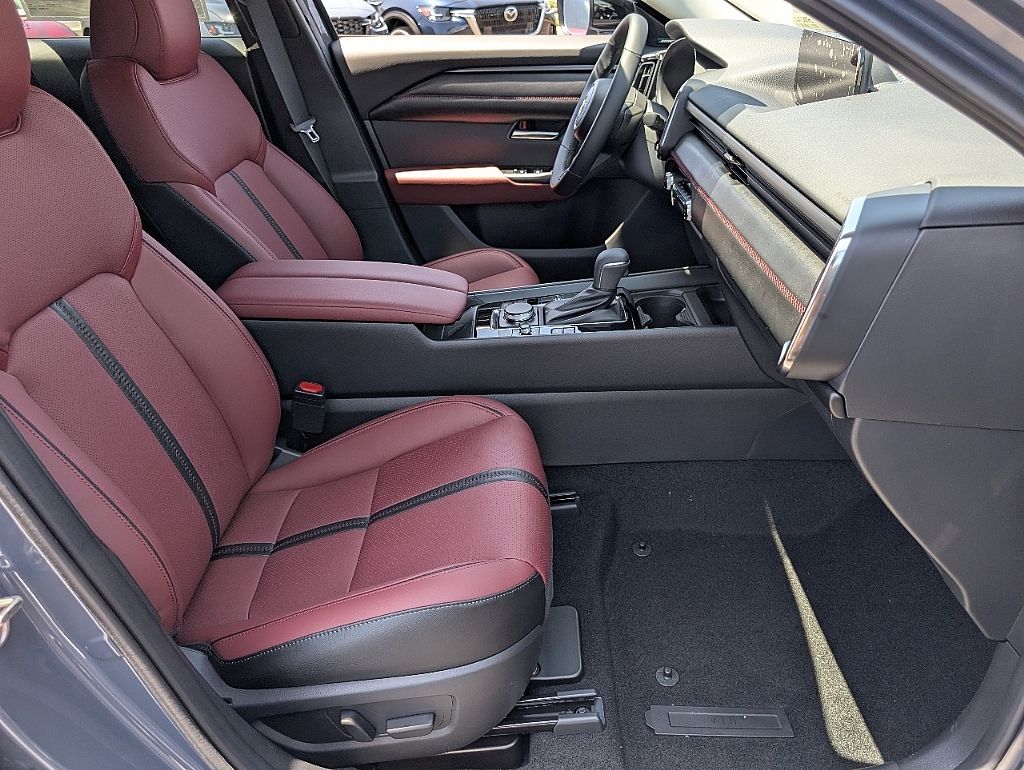2025 Mazda CX-50 Premium Plus photo 13