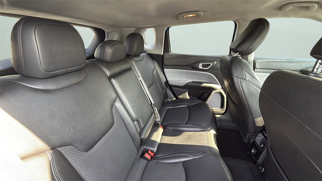 2022 Jeep Compass Latitude photo 15