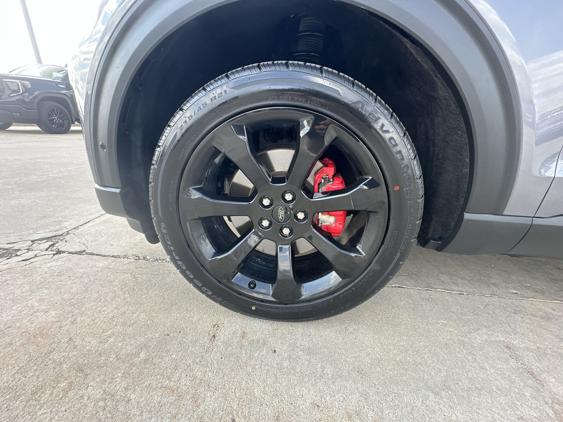 2022 Ford Explorer ST photo 30