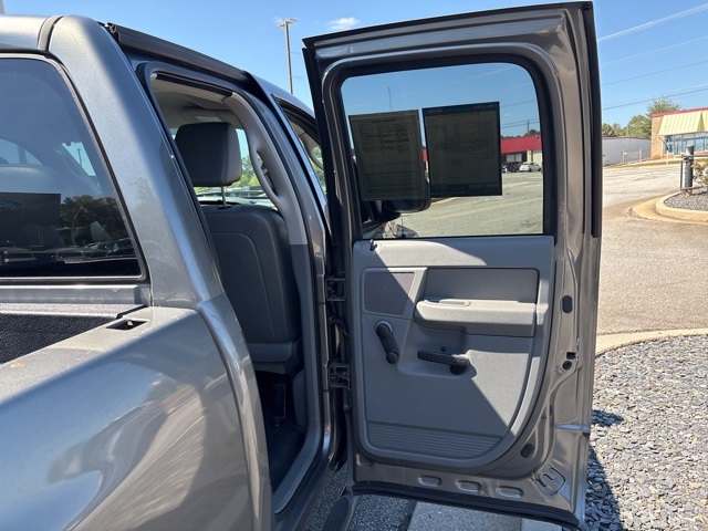 2008 Dodge Ram ST photo 22