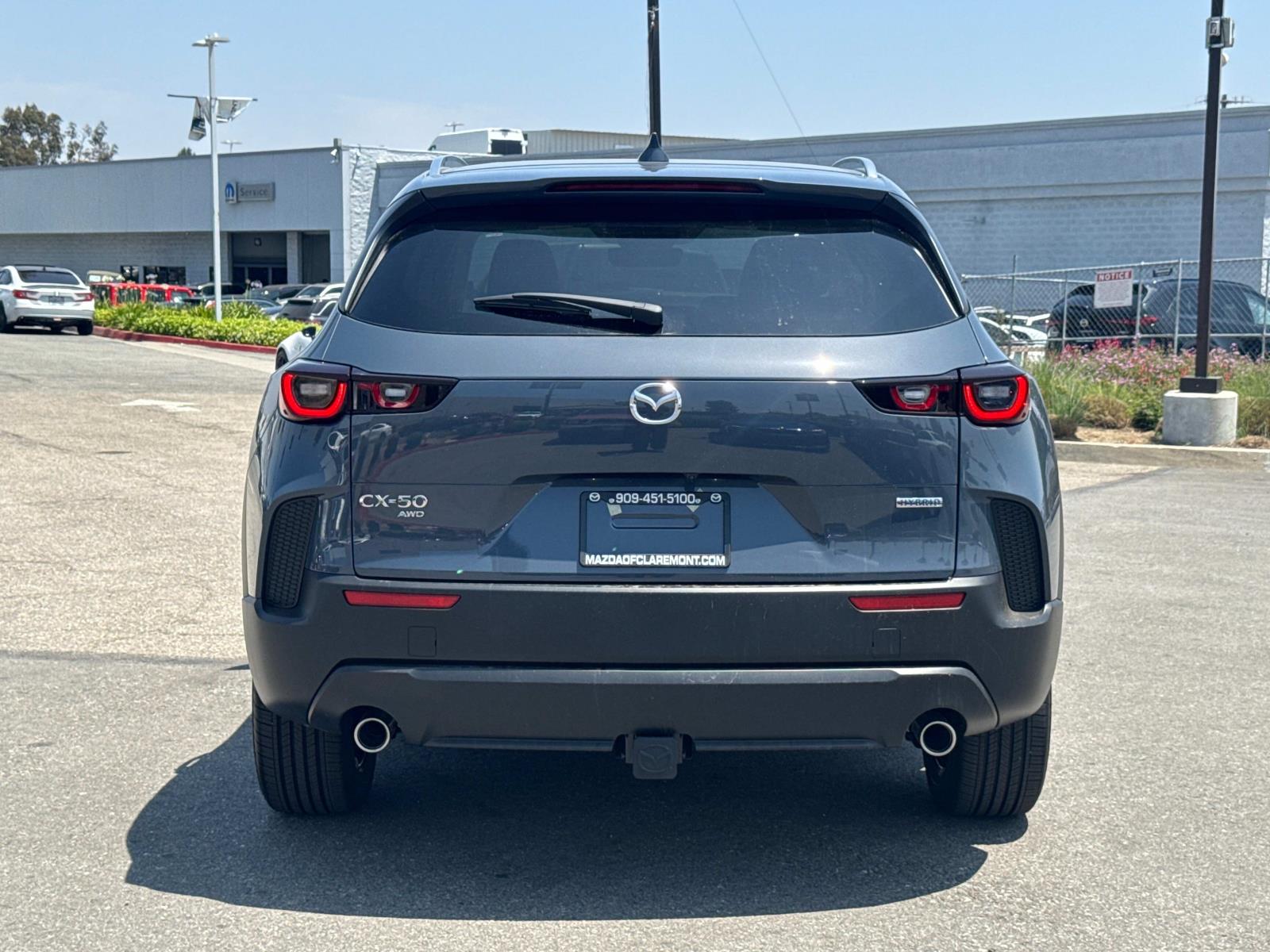 2025 Mazda CX-50 Premium Plus photo 3