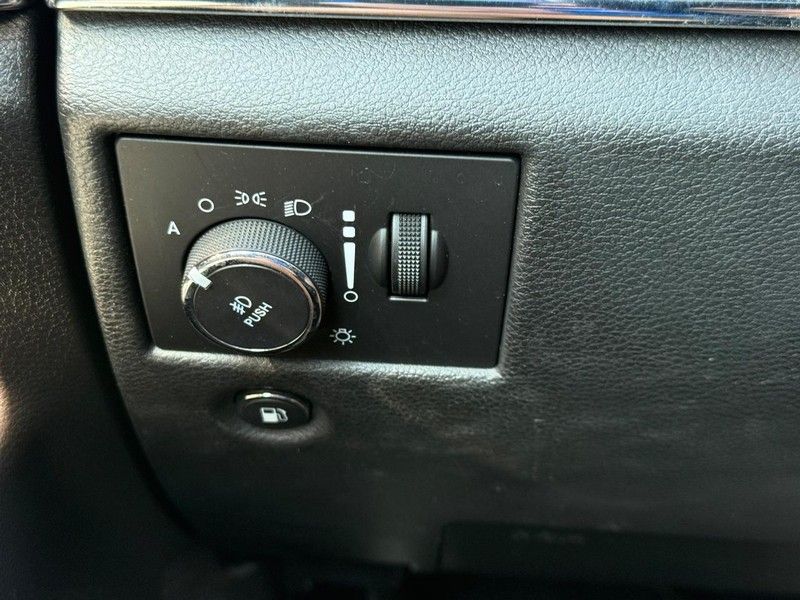 2021 Jeep Grand Cherokee Anniversary Edition photo 17