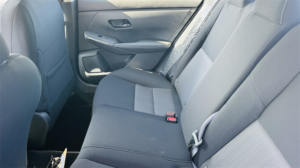 2025 Nissan Sentra SV photo 24