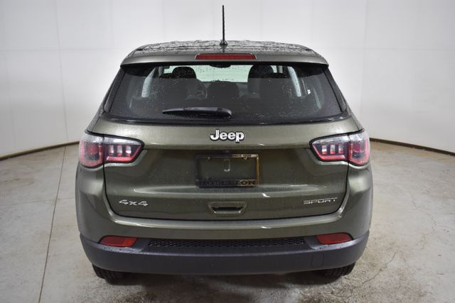 2018 Jeep Compass Sport photo 4