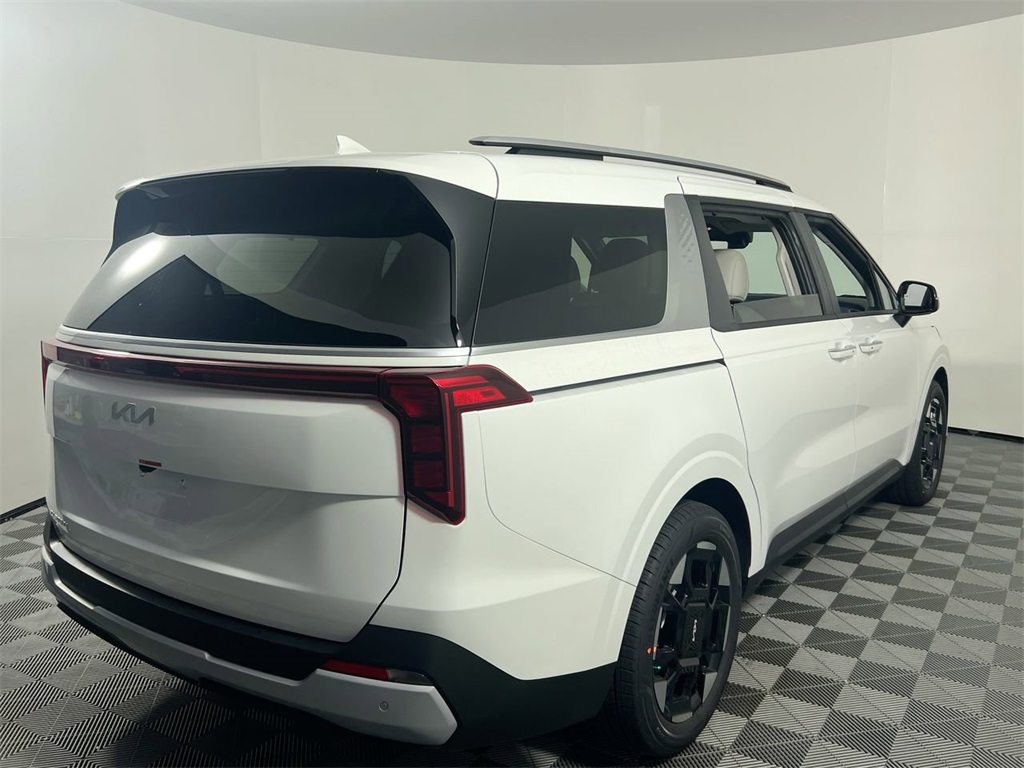 2026 Kia Carnival EX photo 2