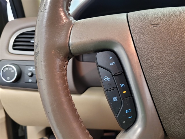 2012 Chevrolet Suburban 1500 LTZ photo 22