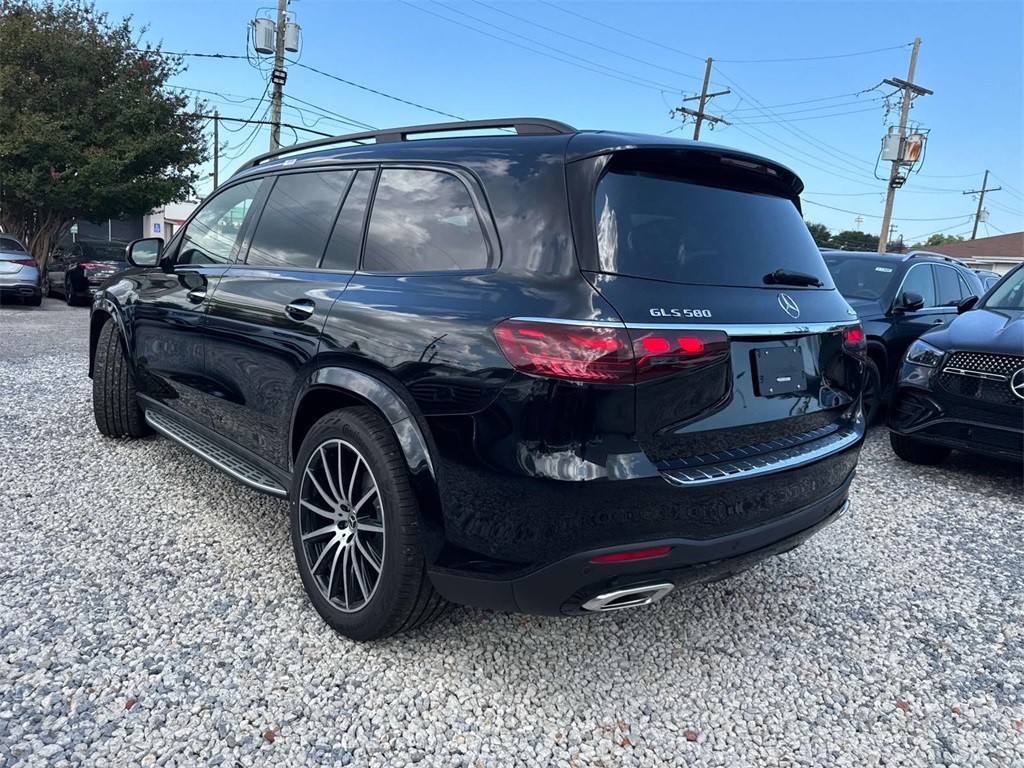 2026 Mercedes Benz GLS 580 4MATIC photo 4