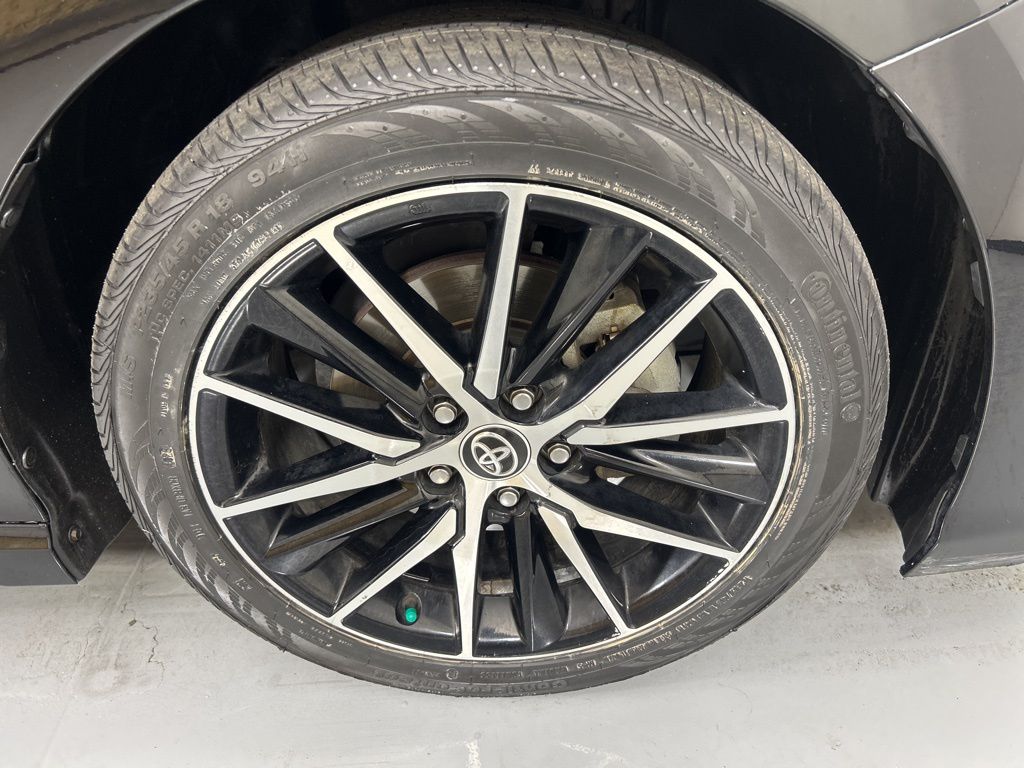 2021 Toyota Camry SE photo 12