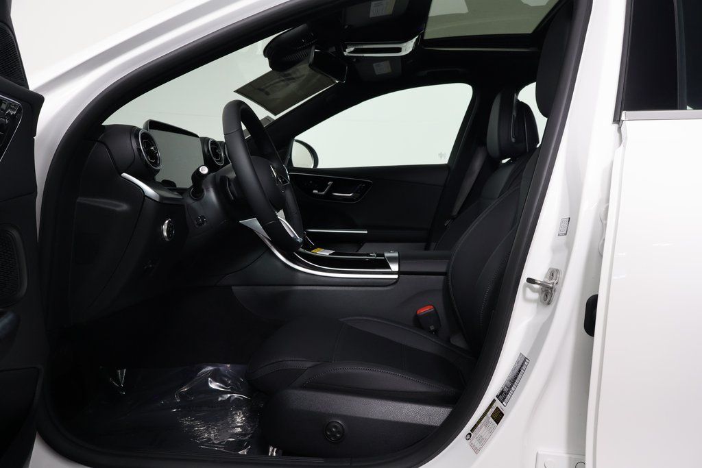 2025 Mercedes Benz C 300 photo 4