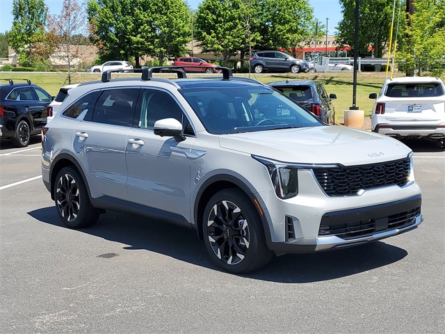 2025 Kia Sorento SX photo 3