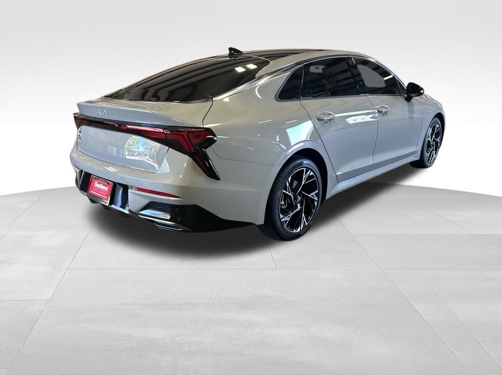 2025 Kia K5 GT-Line photo 5