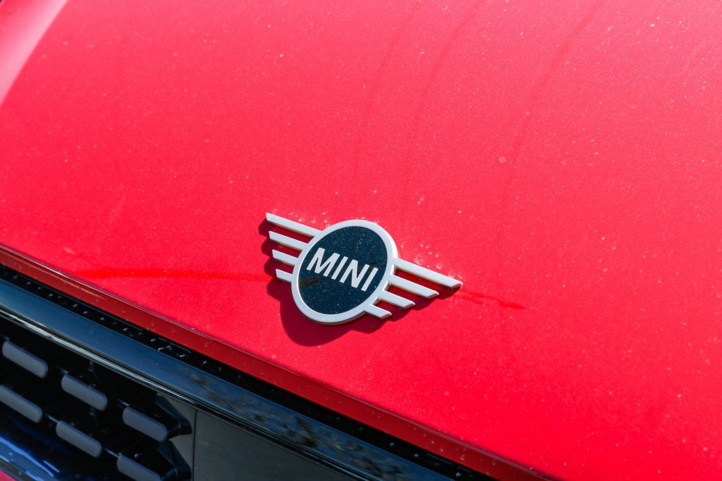 2025 Mini Cooper Signature photo 5