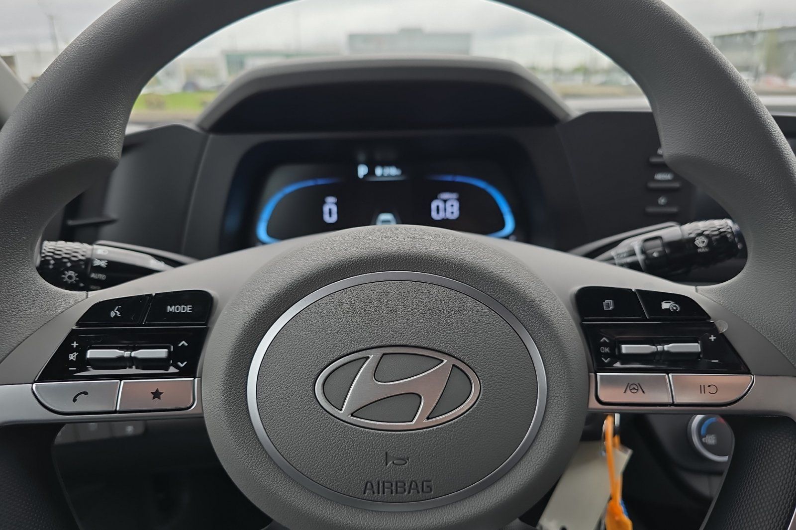 2025 Hyundai Elantra SE photo 20