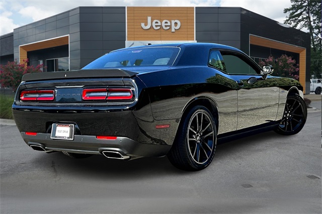 2023 Dodge Challenger R/T photo 5