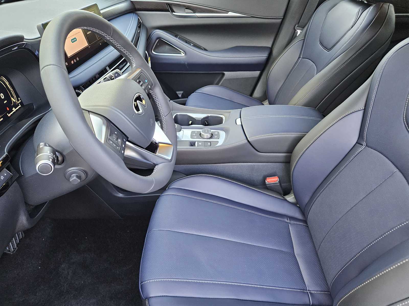 2026 Infiniti QX60 AWD photo 4