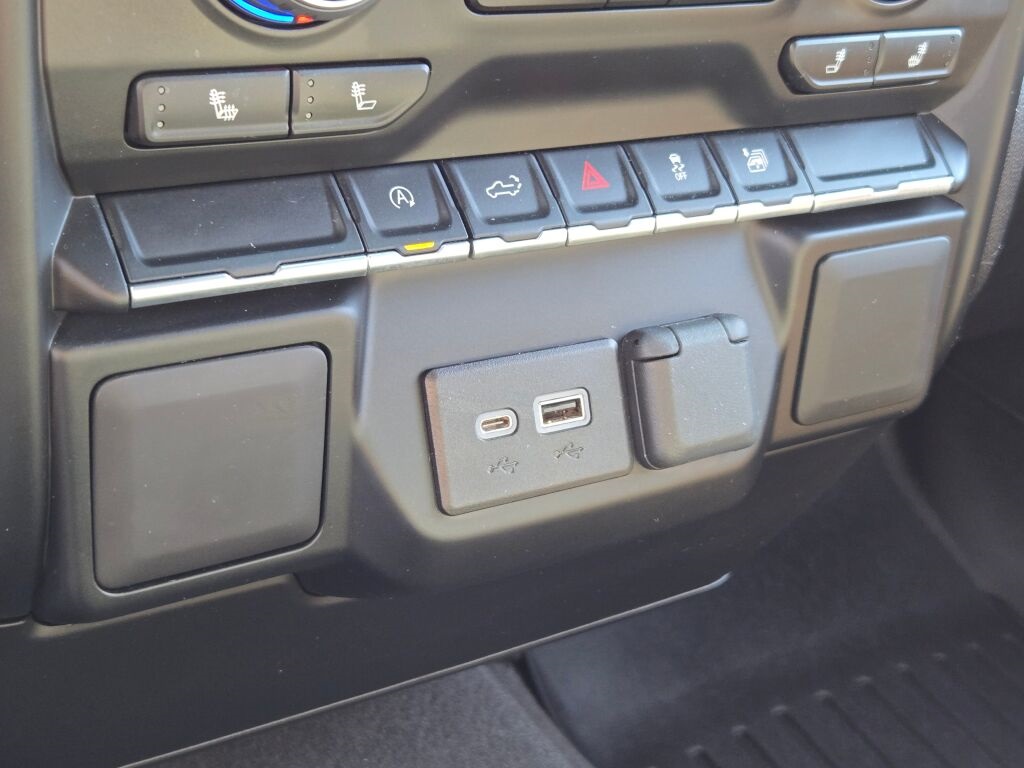 2022 Chevrolet Silverado 1500 LT photo 25