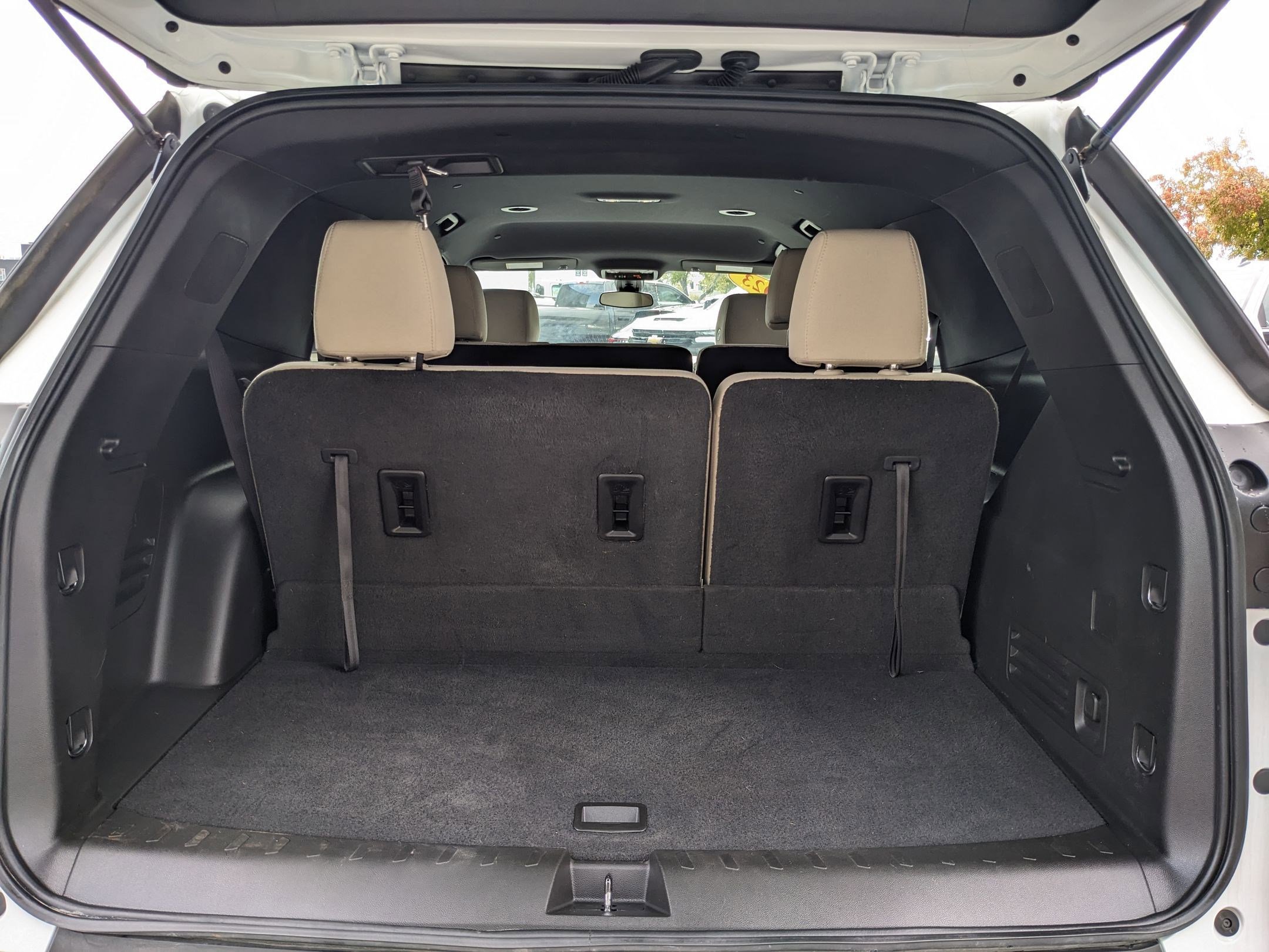 2023 Chevrolet Traverse LS photo 22