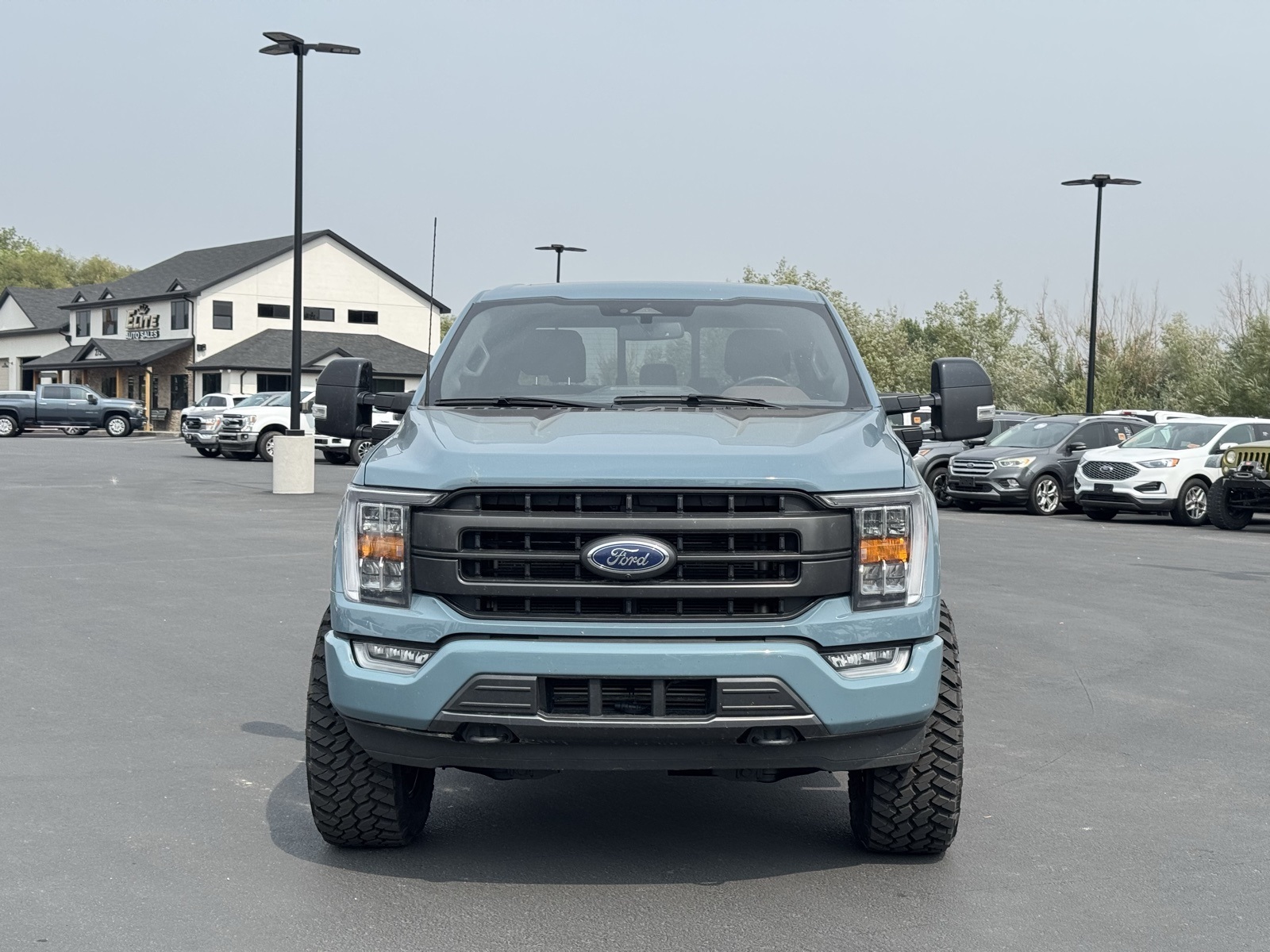 2023 Ford F-150 Lariat photo 2