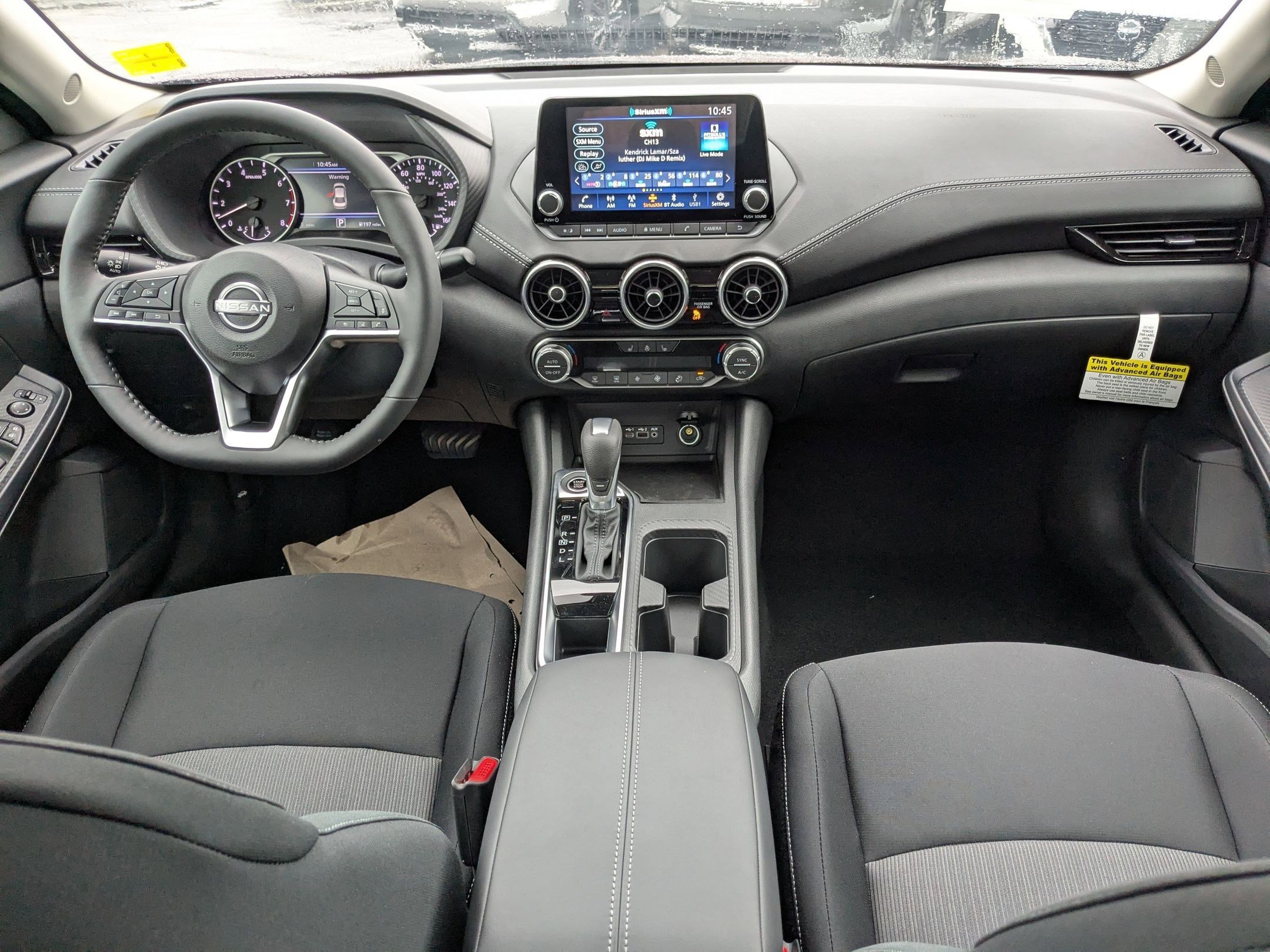 2025 Nissan Sentra SV photo 14