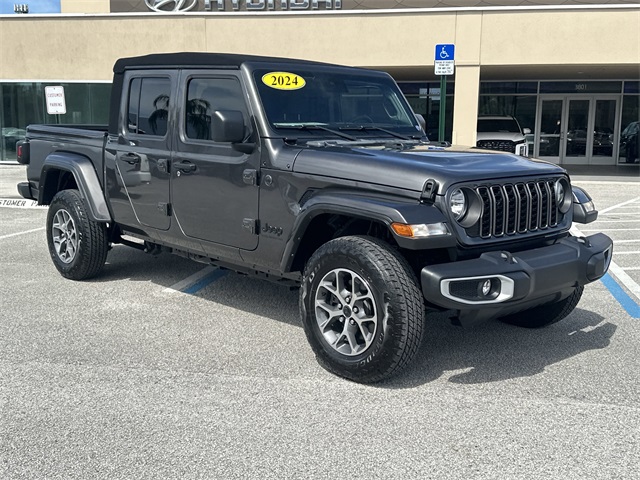 2024 Jeep Gladiator Sport photo 4