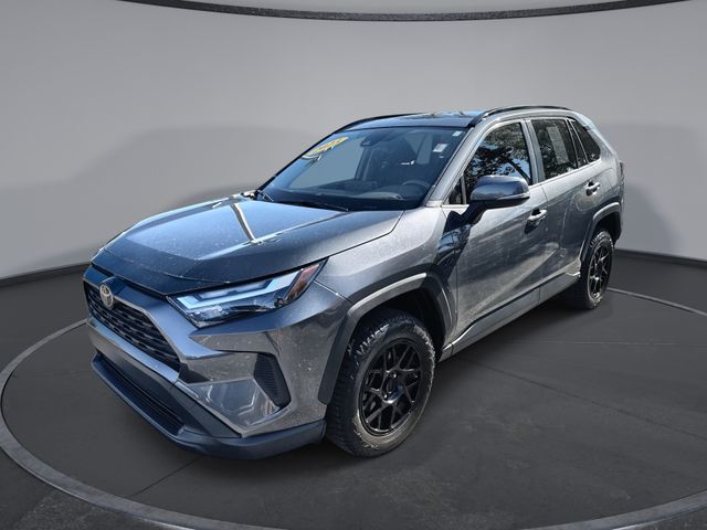 2023 Toyota RAV4 XLE's photo