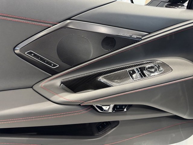 2026 Chevrolet Corvette Stingray 2LT photo 9