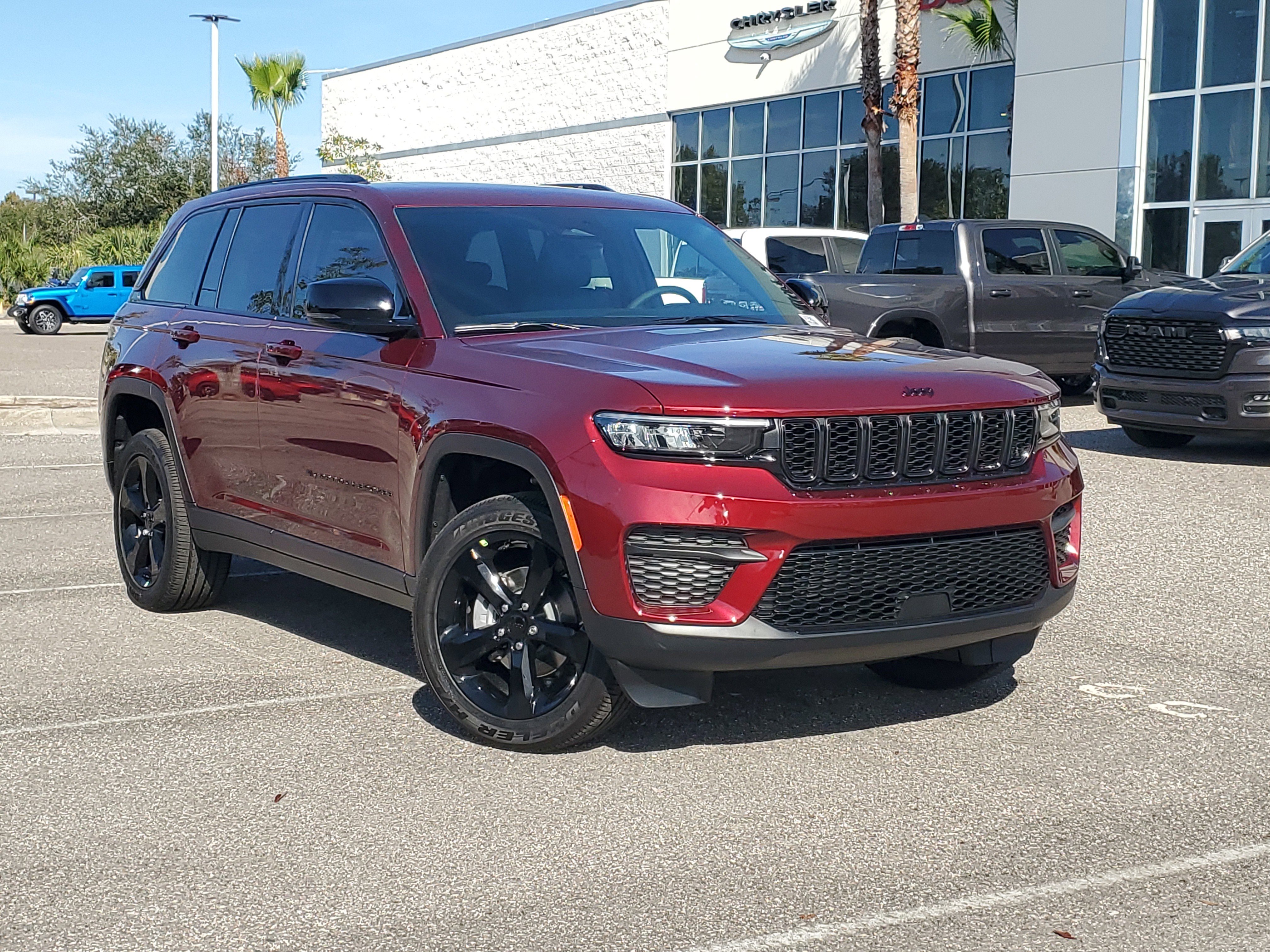 2025 Jeep Grand Cherokee Altitude's photo