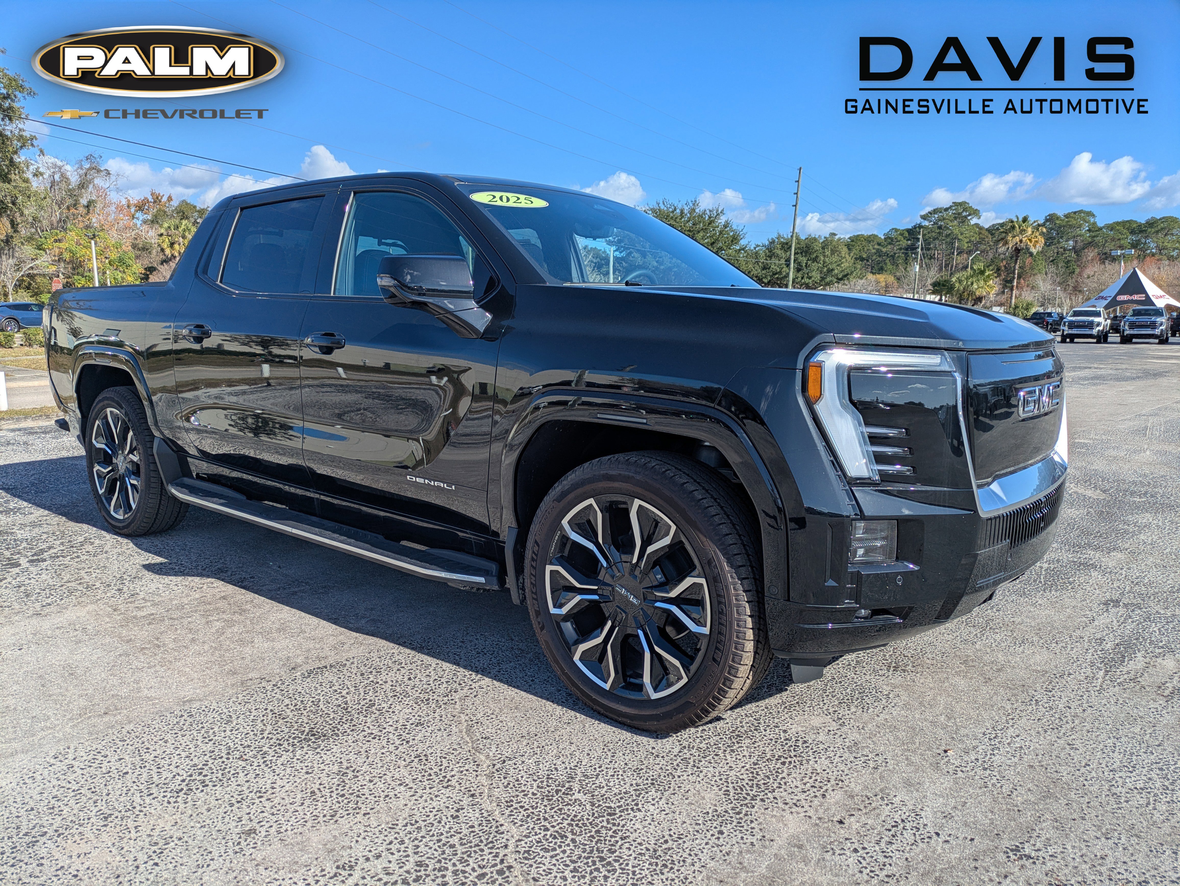 2025 GMC Sierra EV Denali's photo