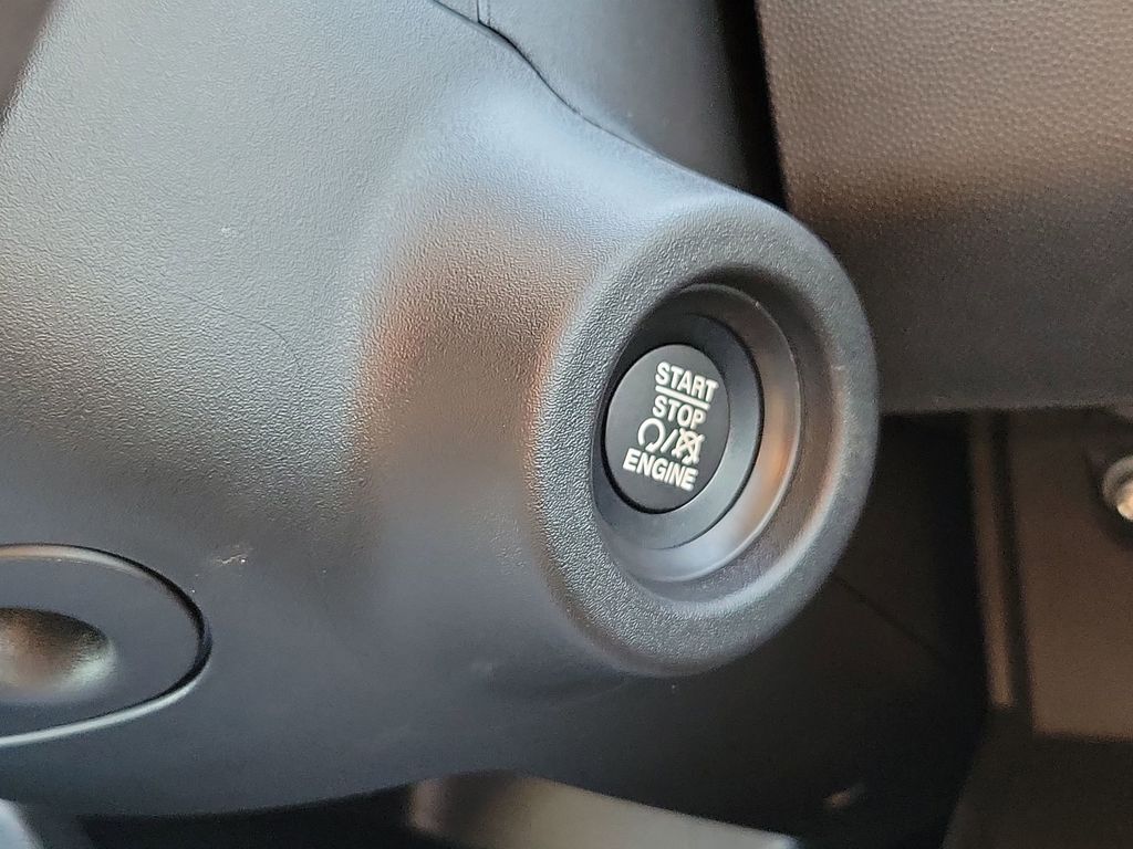2025 Ram 2500 Base photo 31