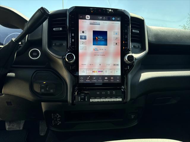 2025 Ram 2500 Tradesman photo 13