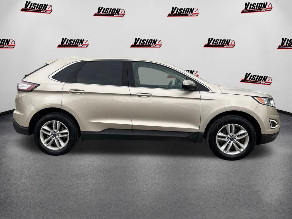 2018 Ford Edge SEL photo 4