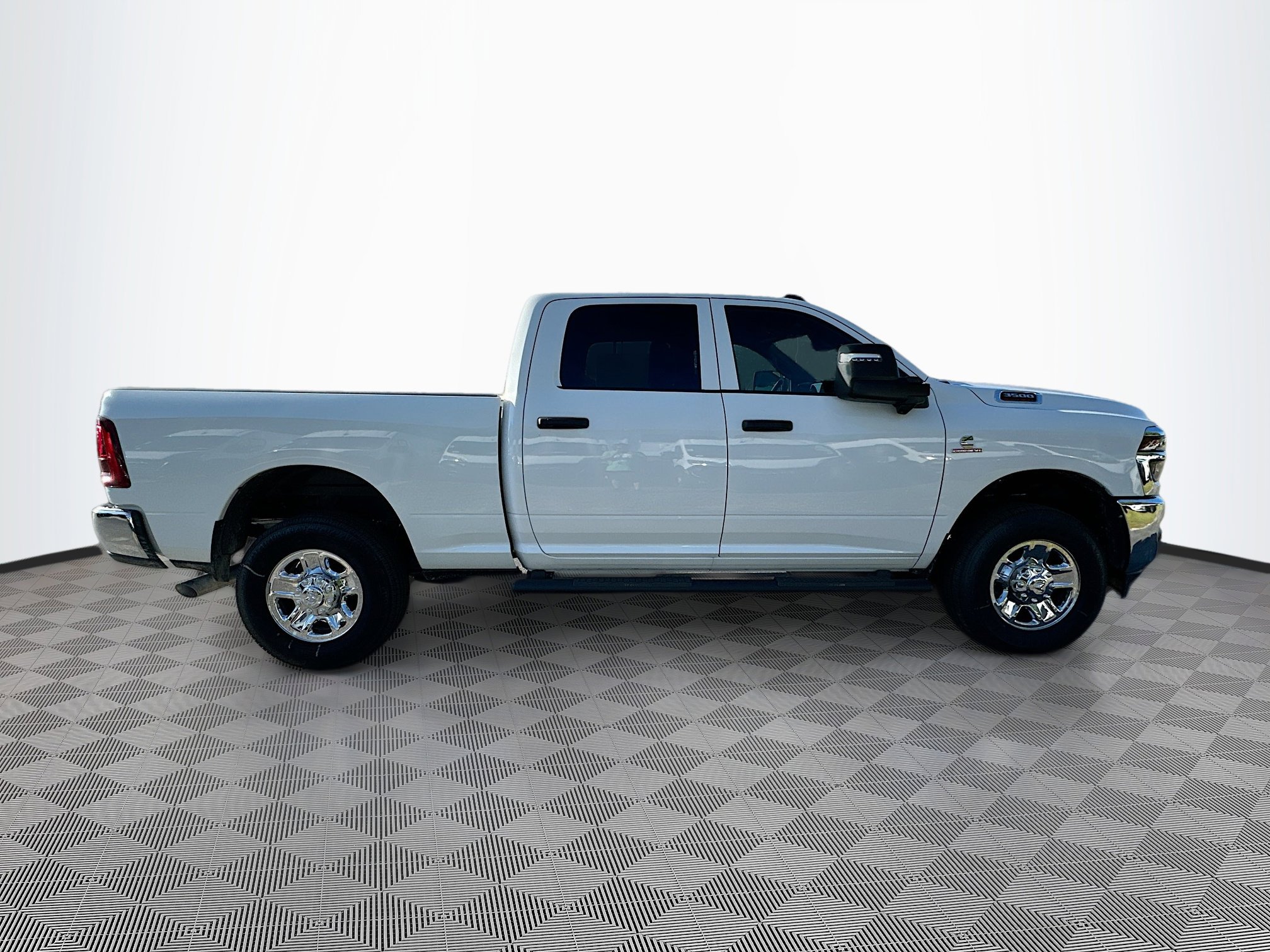 2025 Ram 3500 Tradesman photo 3