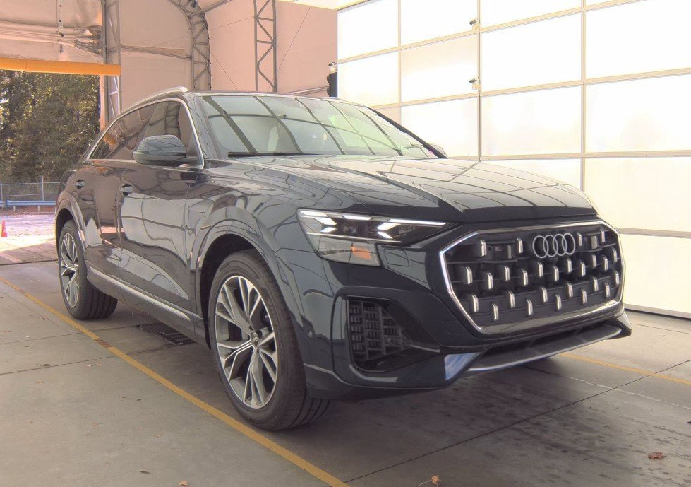 2024 AUDI Q8 - Image 1