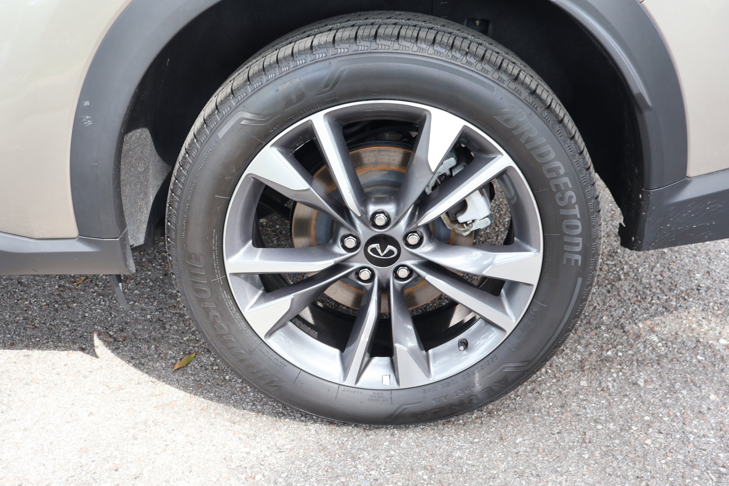2024 Infiniti QX60 Luxe photo 13
