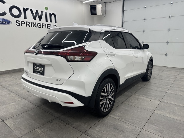 2021 Nissan Kicks SV photo 3